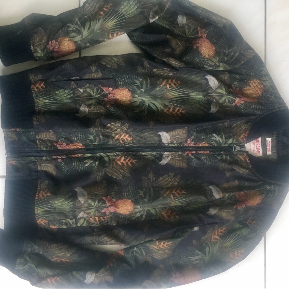 Jacket - Picture 2 of 4